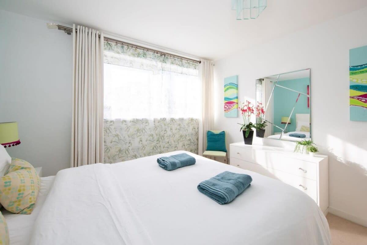 Sunny & Modern Near The Beach & Village W Parking Іст-Віттерінг Екстер'єр фото